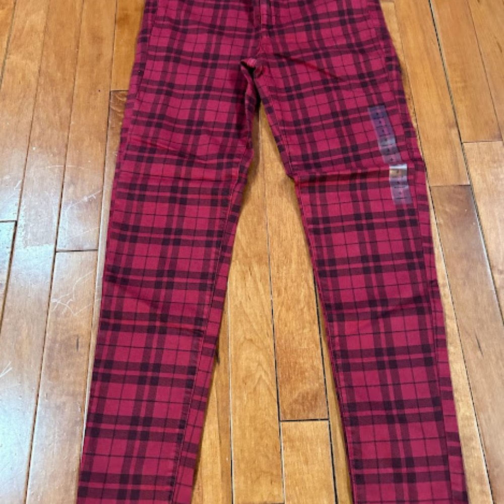 AMERICAN EAGLE RED PLAID JEGGINGS